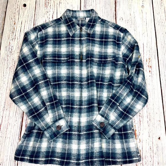 Xhilaration Shacket - Picture 1 of 10
